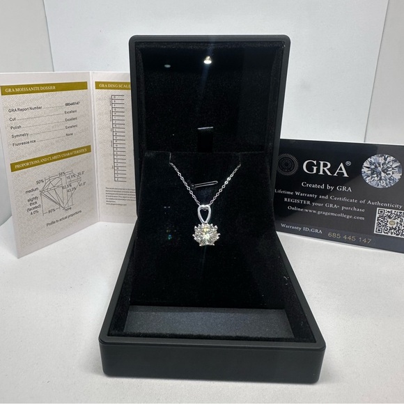 Moissanite Diamond Necklace 3 Ct Pendant Chain 18K 925 Round Cut Jewelry - Picture 2 of 8